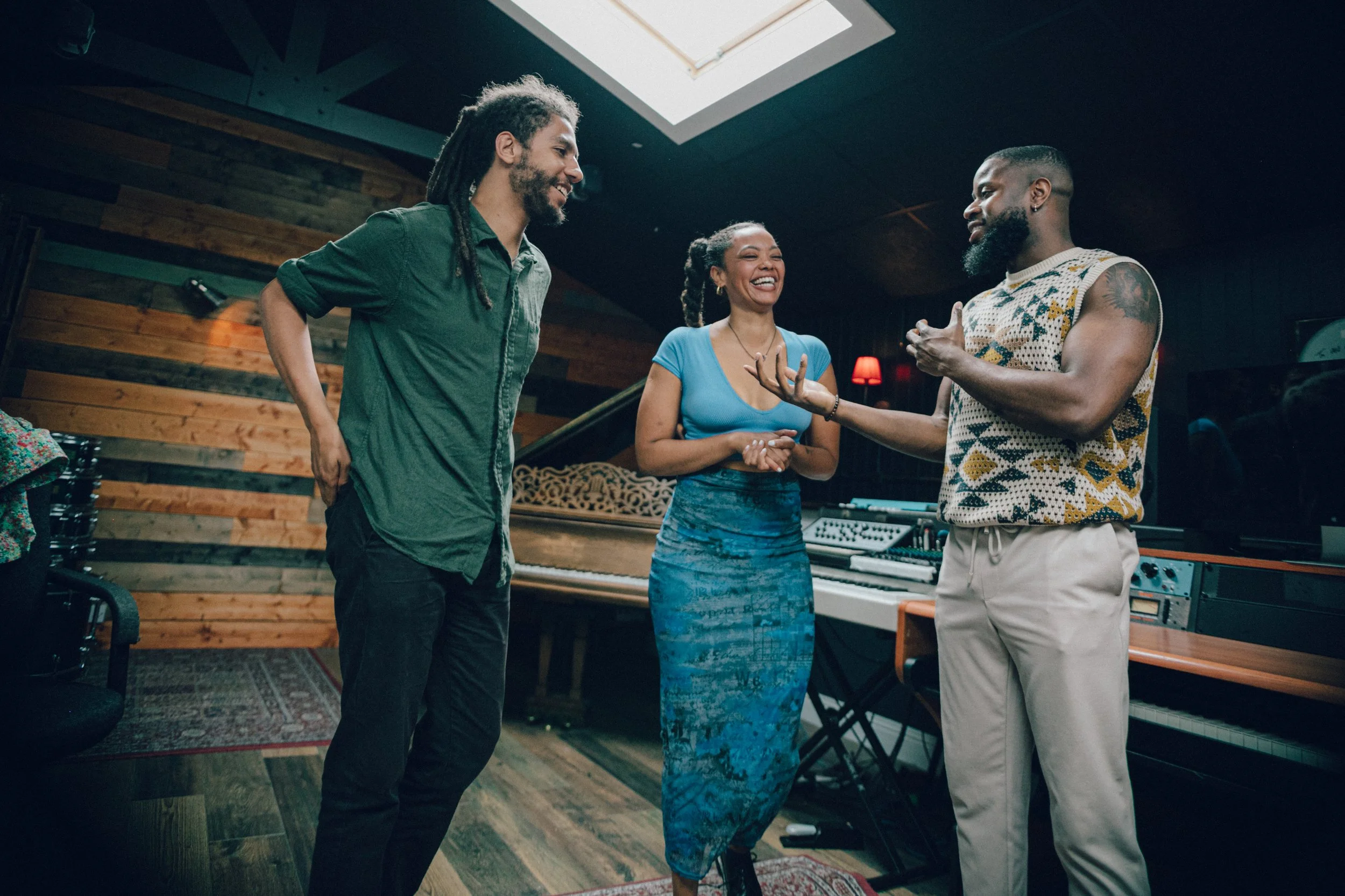 DINGLE_LOAH_SHIV_SORCHA R-105.JPG