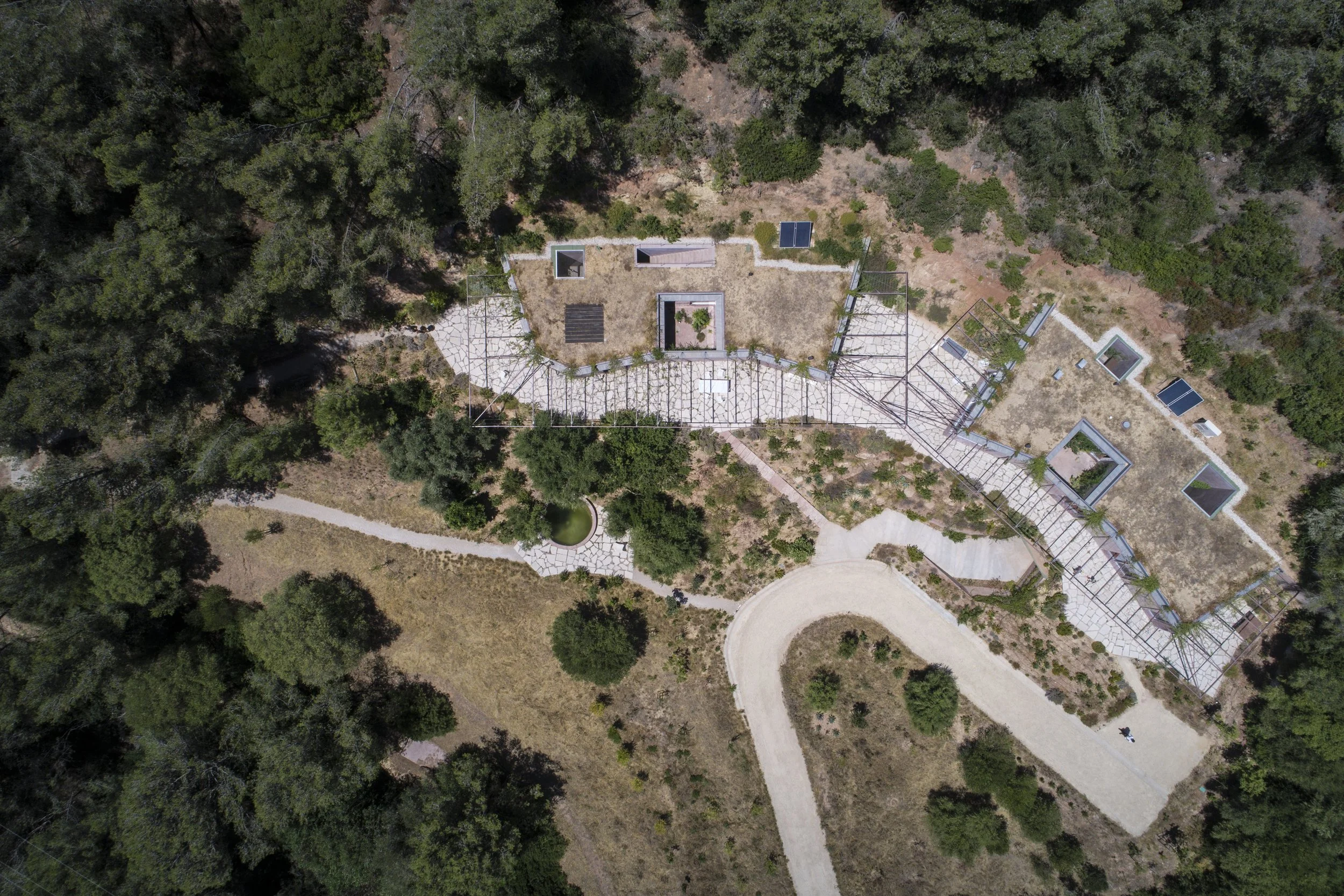 EXTRASTUDIO-TWINHOUSES-01.jpg