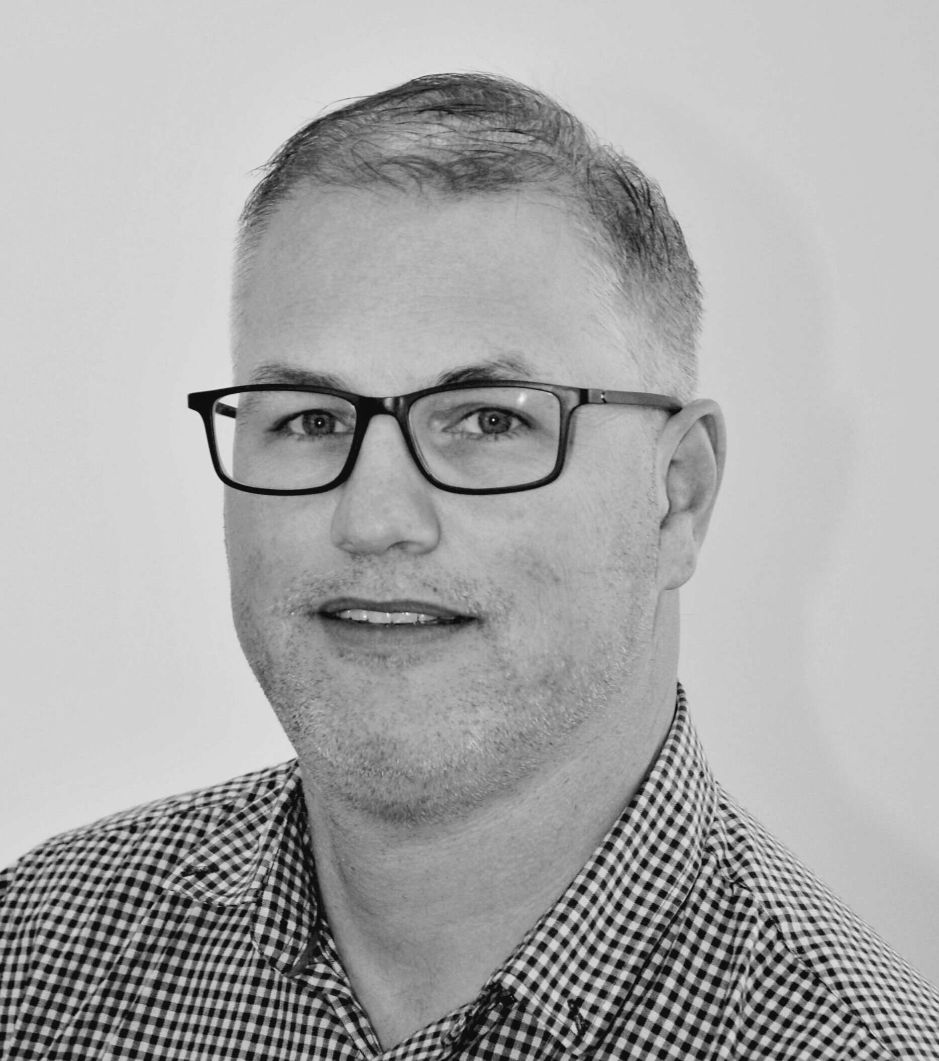 KIM LUKOMSKI   HERITAGE STONE MASON &amp; PROJECT MANAGER