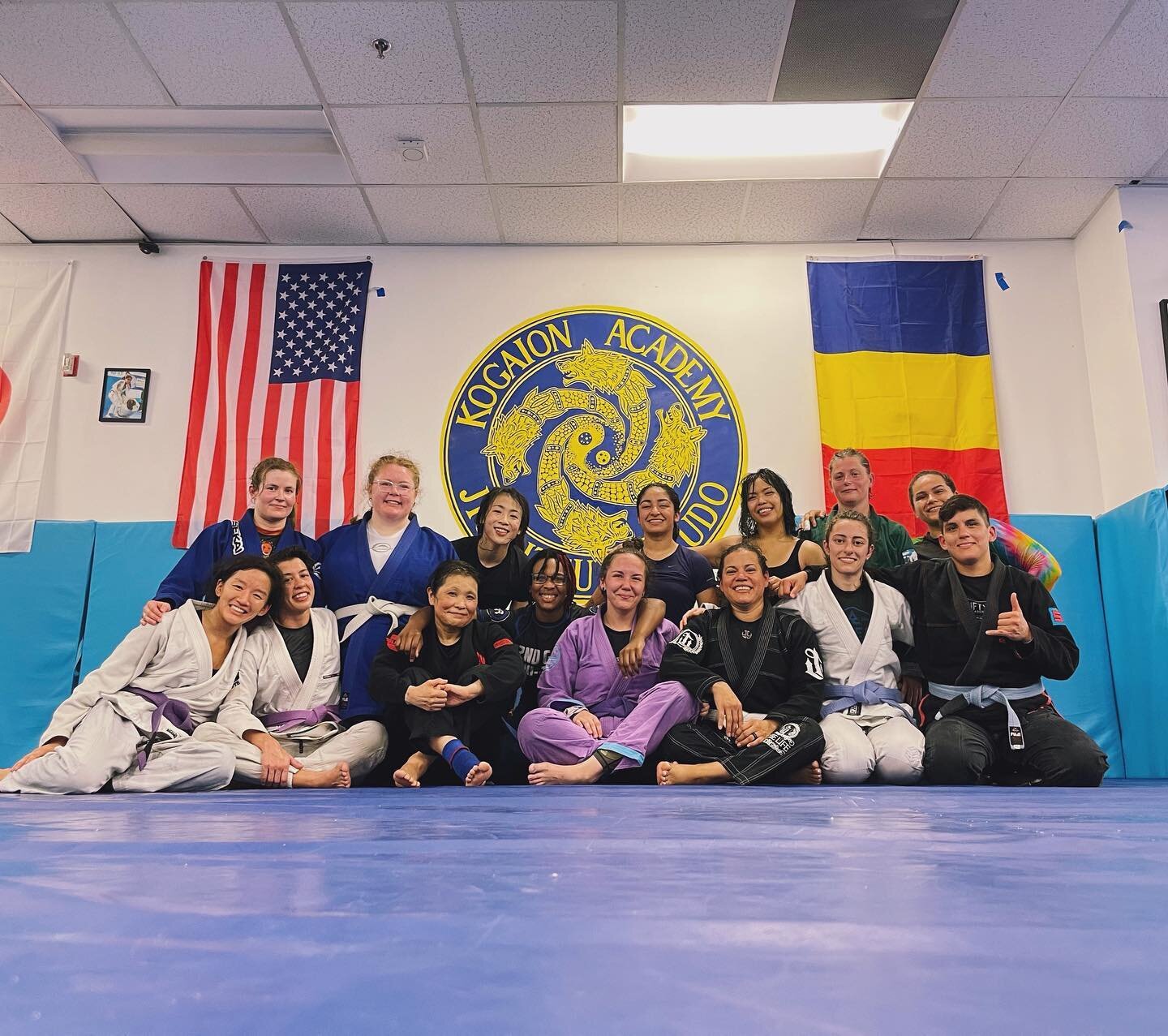 Another awesome women&rsquo;s open mat. We had visitors from as far as Winchester (1.5 hour drive), Norfolk (4 hours), and even Pasadena, CA (many hours). This happens EVERY Friday 7:30pm and Sunday 5:30pm. Contact @berimbozo if you&rsquo;re interest