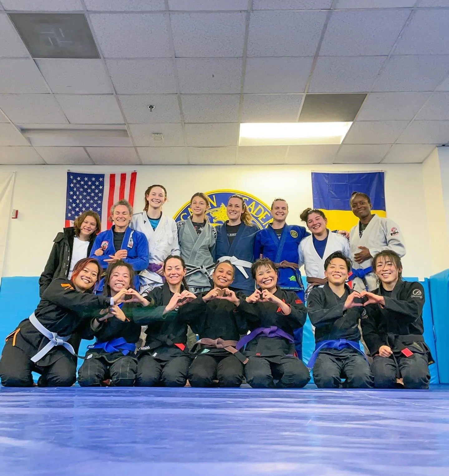 10am Sunday. Double open mat day 🍎