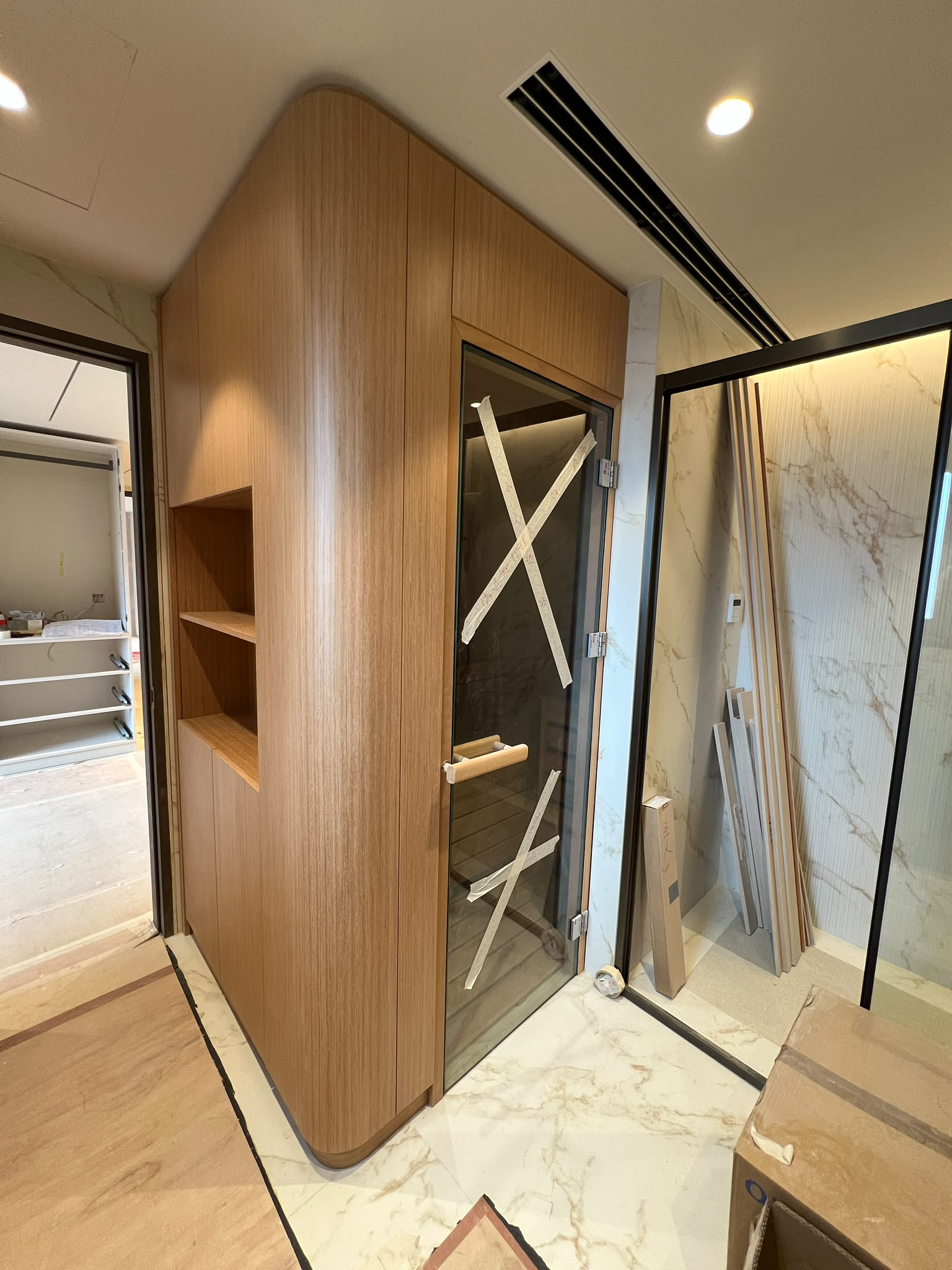 ksaqua-Hong Kong Parkview-Tailor made of Traditional Sauna room（1）.jpg