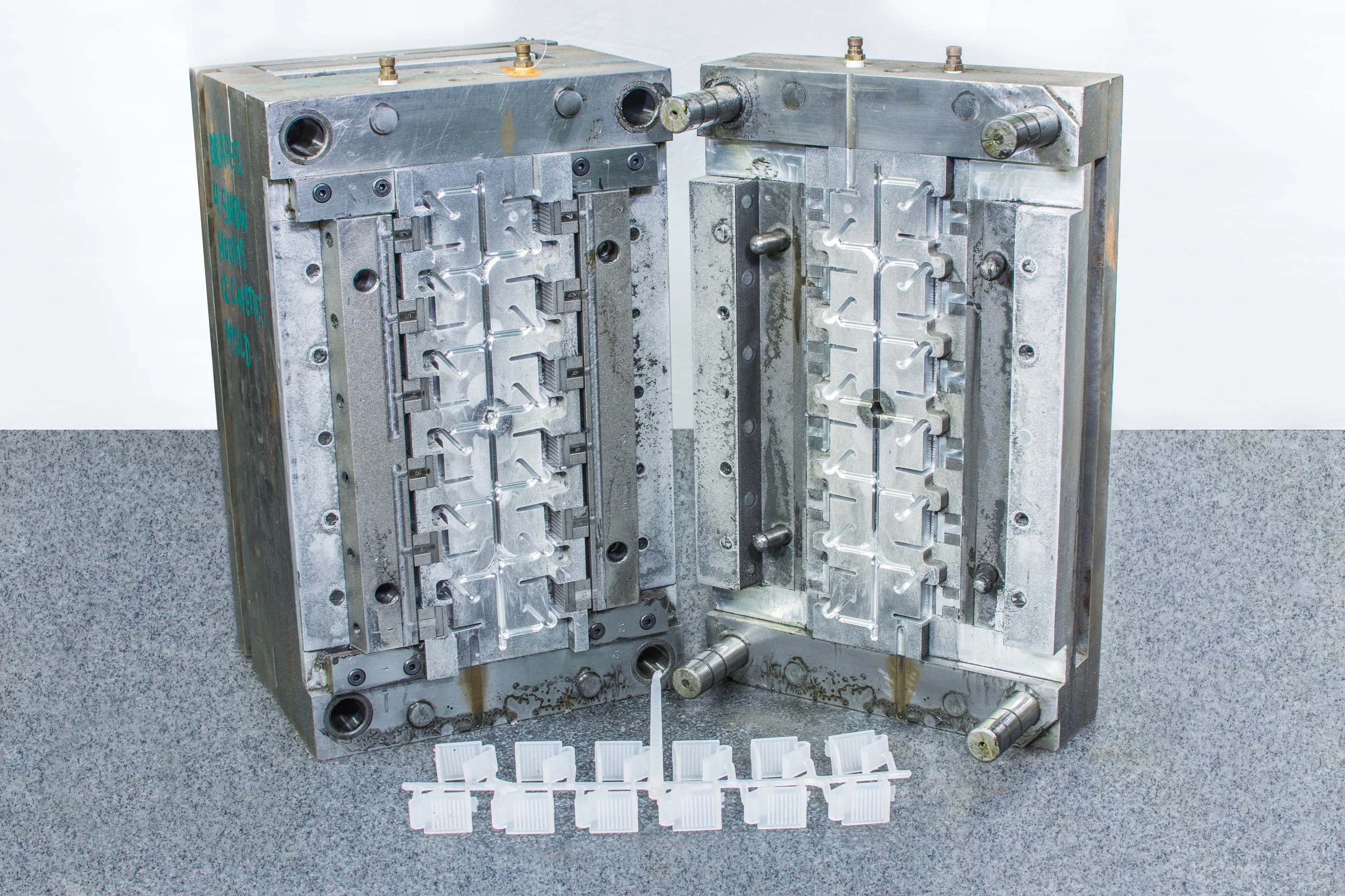 Multi-Cavity Molds