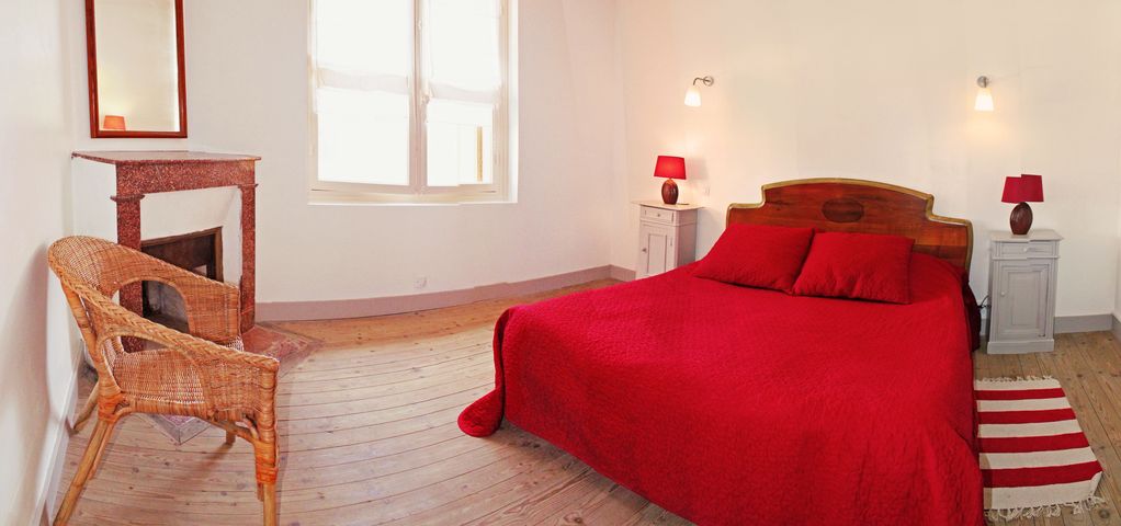chambre rouge.jpg