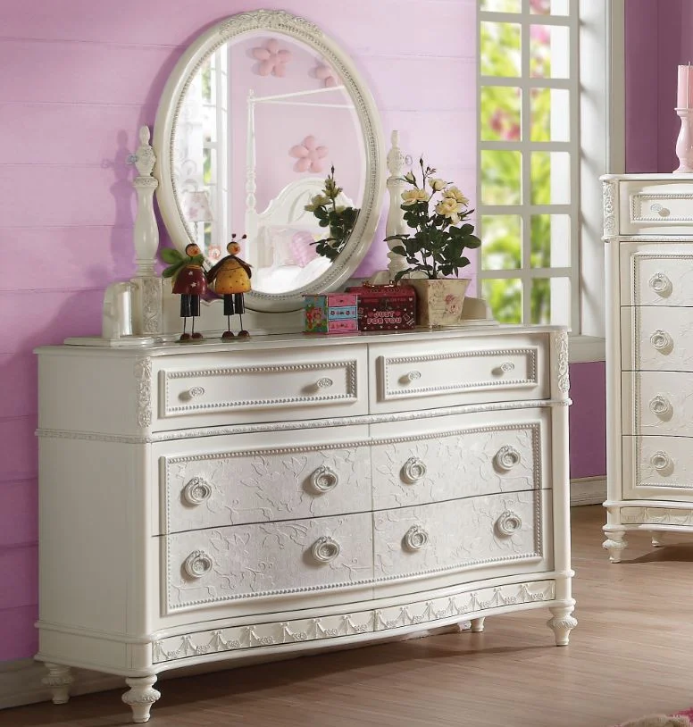 daniella dresser.JPG