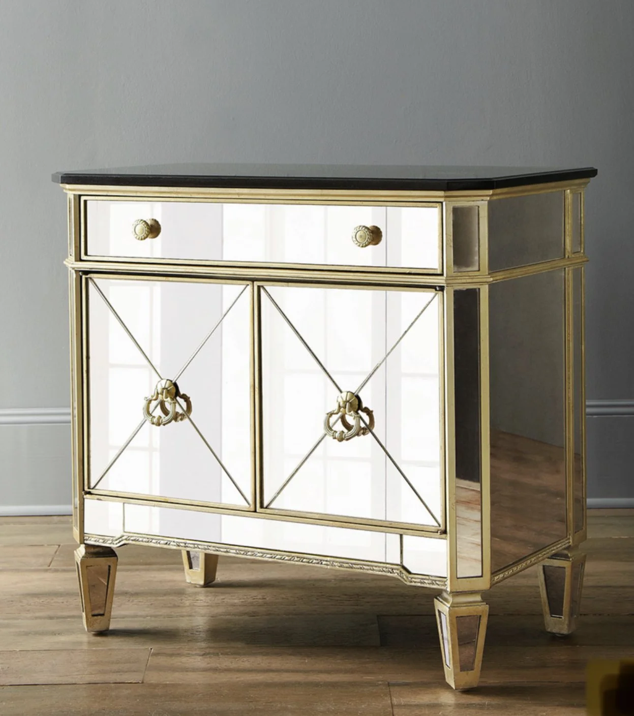 Borghese Commode