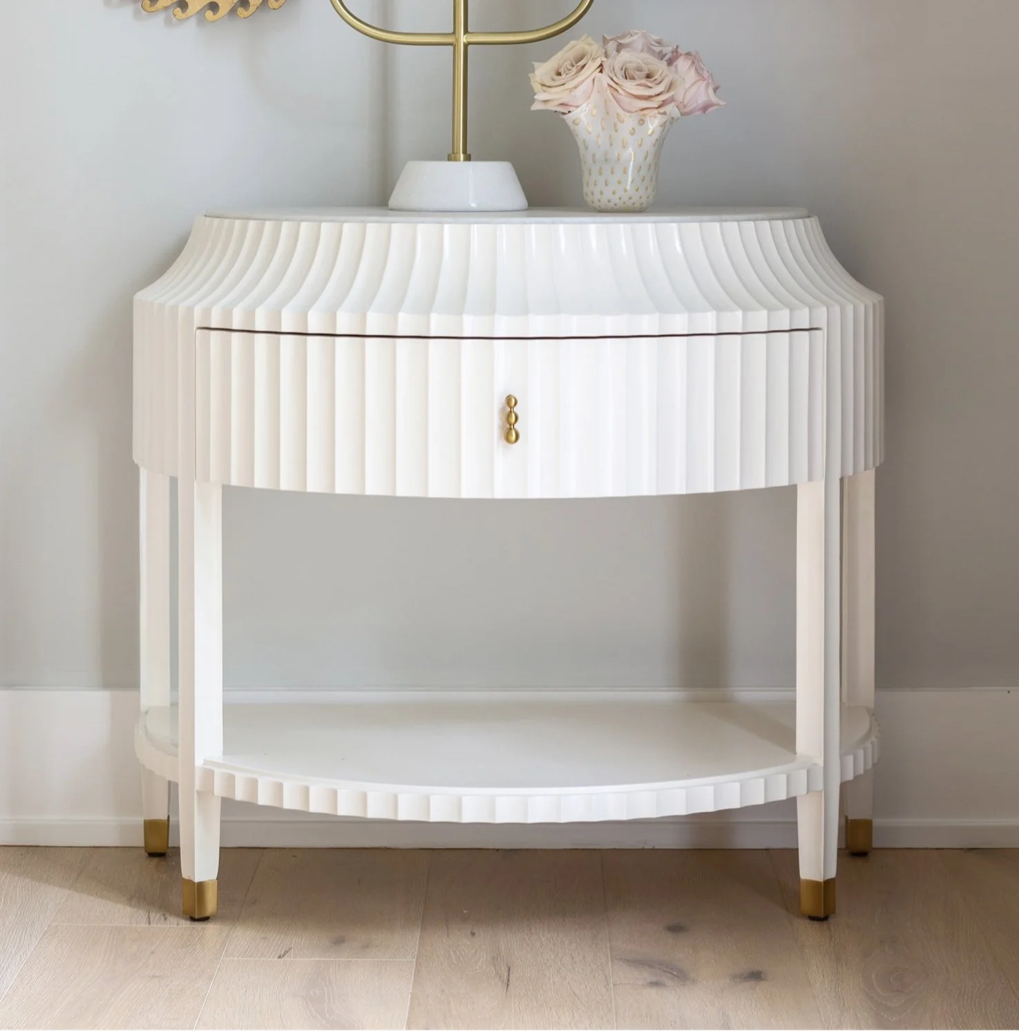 FOUNTAIN BEDSIDE CHEST