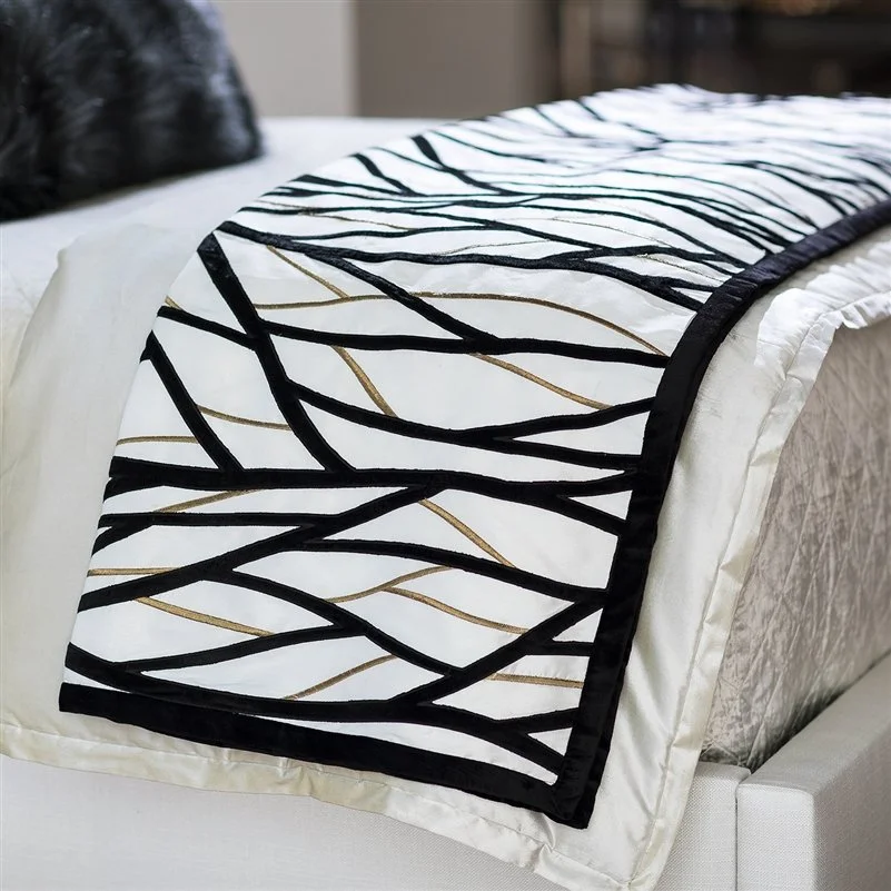 Twig Throw Ivory / Gold / Black 42x98