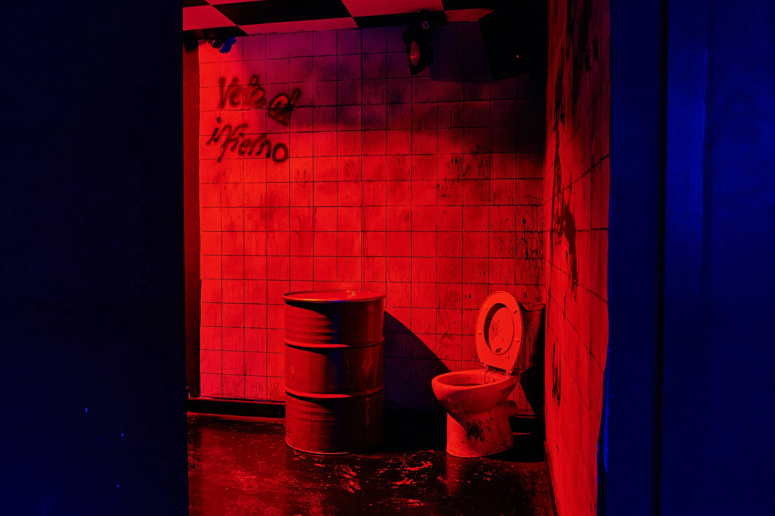 EV-CirqueLeSoir-31Oct22-DSC_9395-GB.jpg