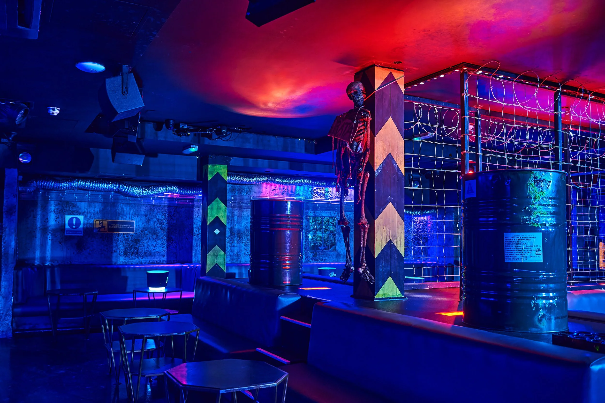 EV-CirqueLeSoir-31Oct22-DSC_9566-GB.jpg