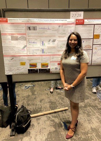 Chathuri De Alwis presenting at Triangle SFN 2022!