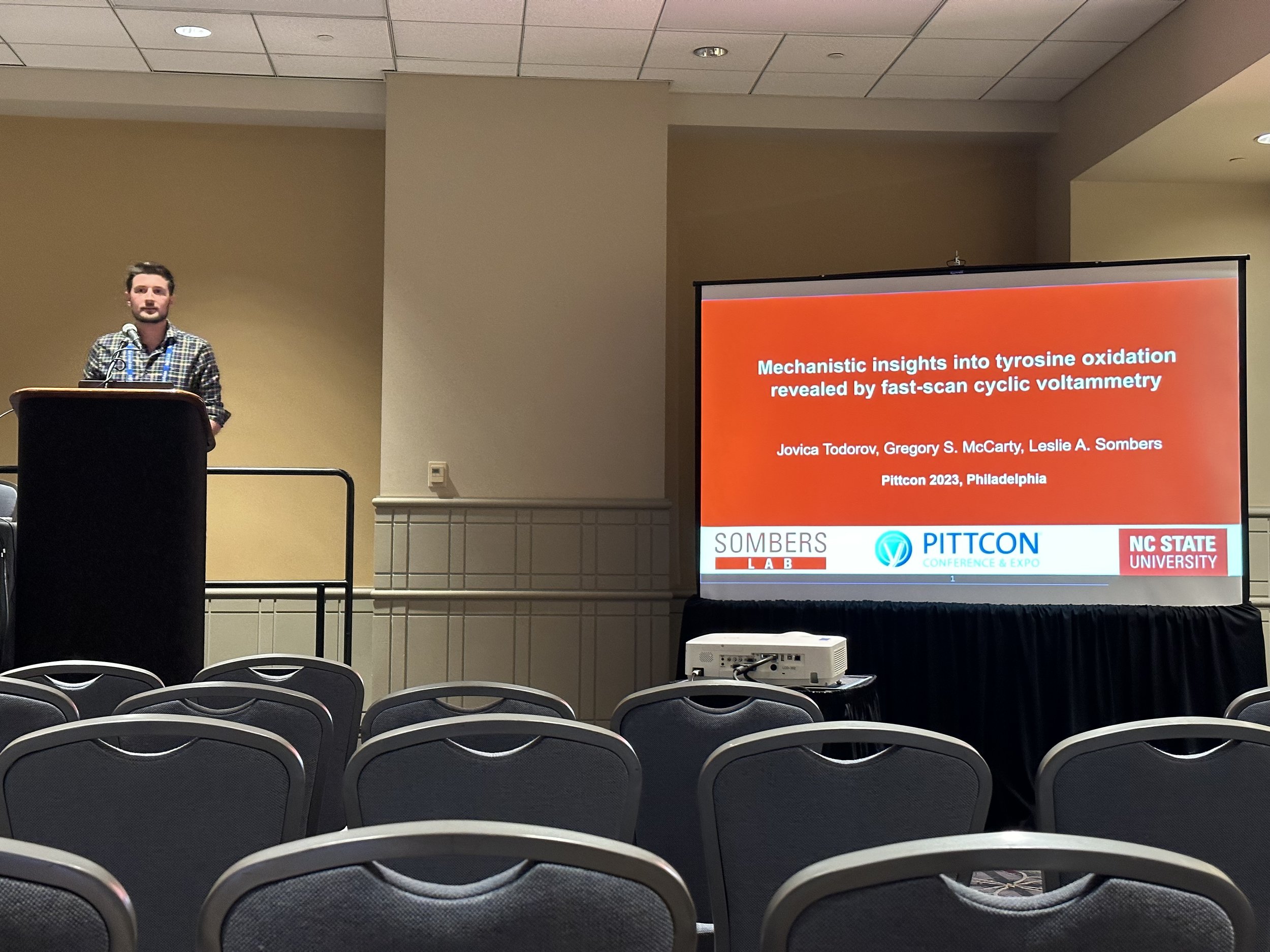 Jovica presenting his work at Pittcon 2023!