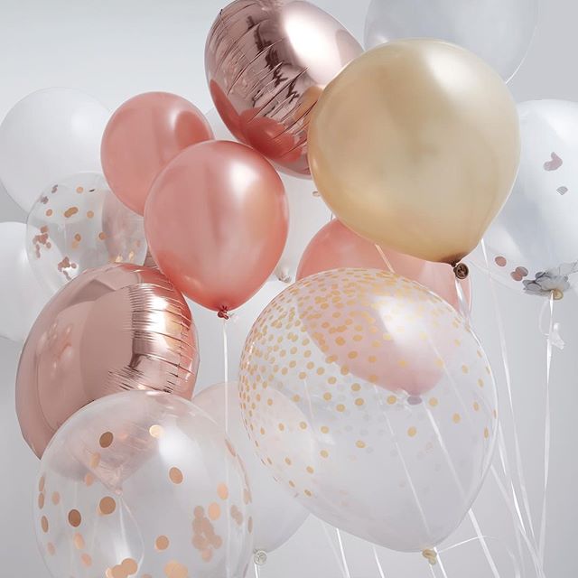 In light of #WorldPartyDay, here are some balloons to brighten everyone's mid-week. 🎈
⠀⠀⠀⠀⠀
Party on, beauties! 🥳 Xx, @Pjamalicious ✨ #Pjamalicious #PajamaBlog | 📷: @ChaptersIndigo