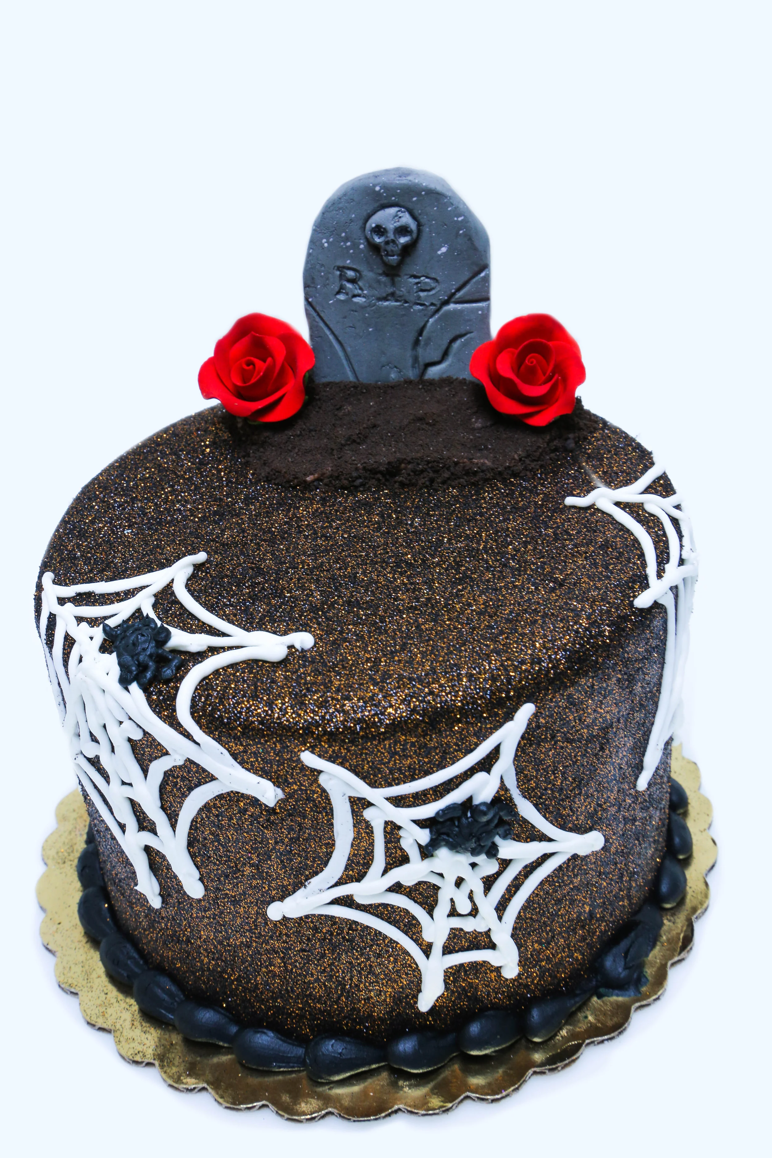 Delicious Pastries, Cakes and Desserts by Cake boss star's Carlo's