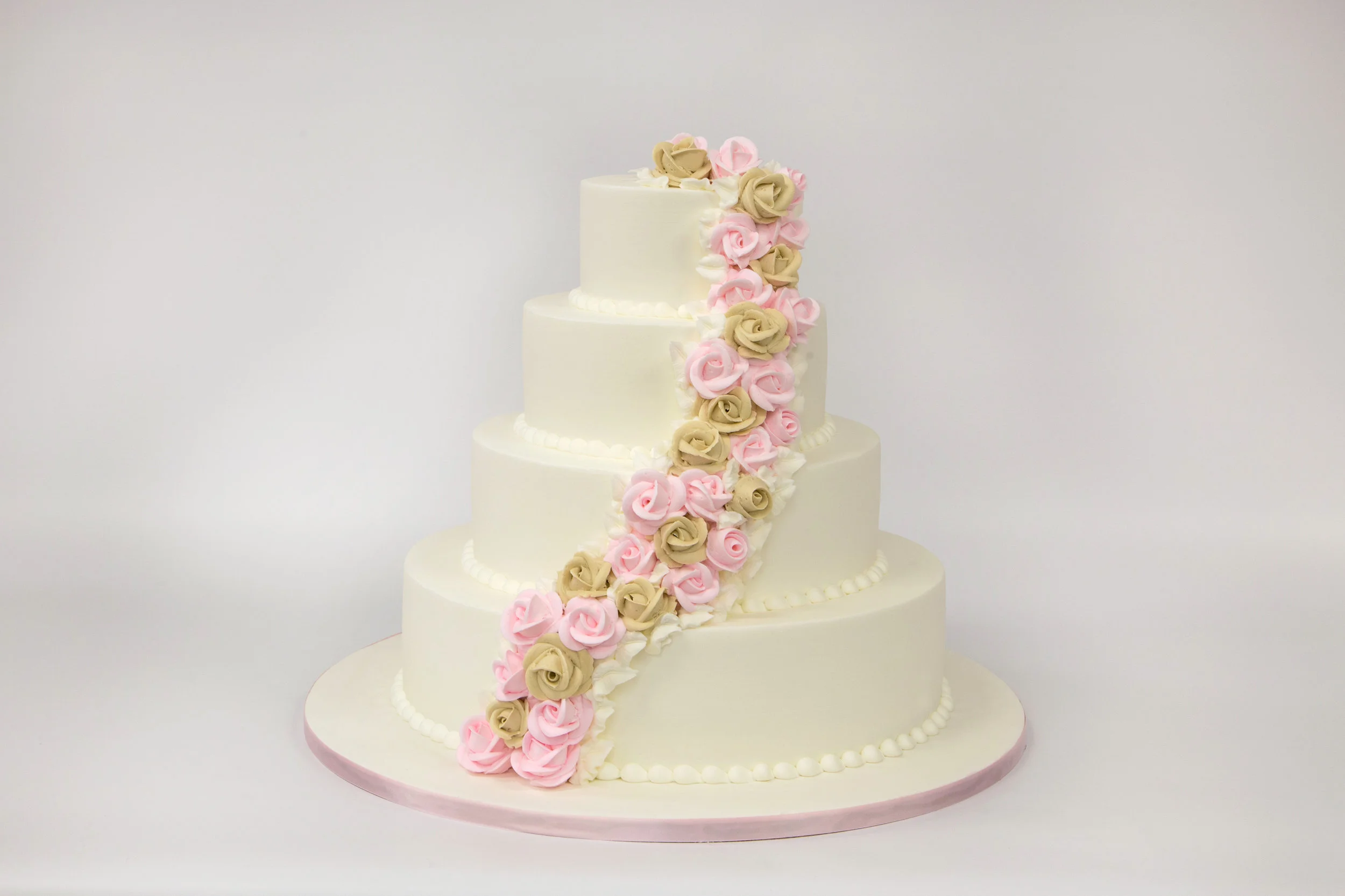 Delicious Pastries, Cakes and Desserts by Cake boss star's Carlo's