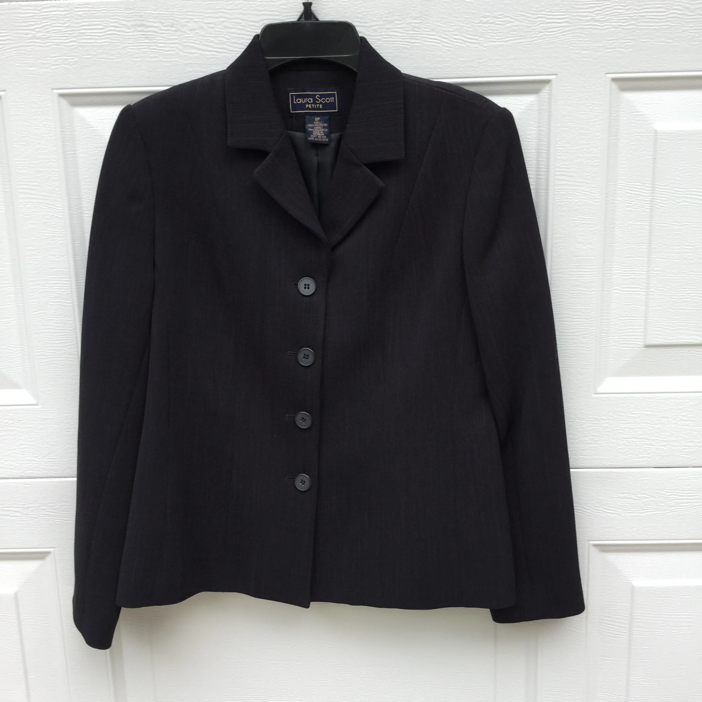 laura scott jacket