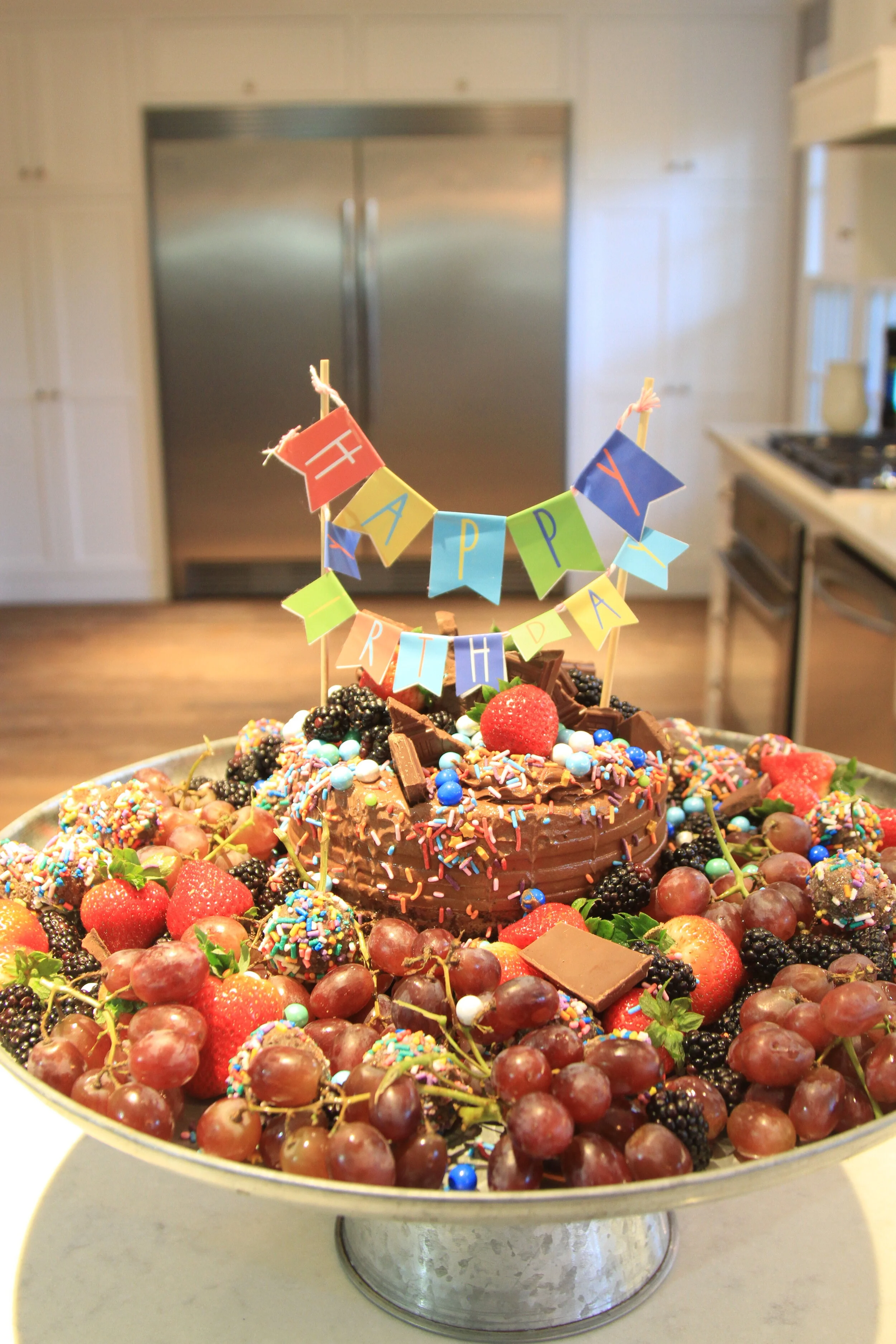 How to Dress Up a Store Bought Cake