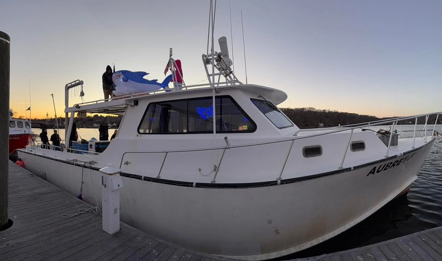 Look out for us @mysticseaport Boat Parade 2025! 

#sharktime #aubreyjoy #captainsethsportfishing