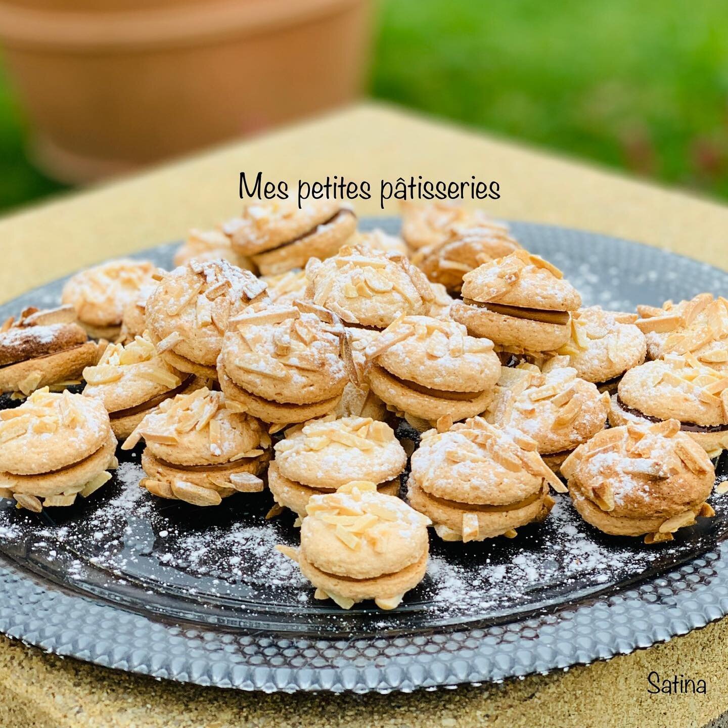 Petits biscuits éponges aux amandes (Copy)