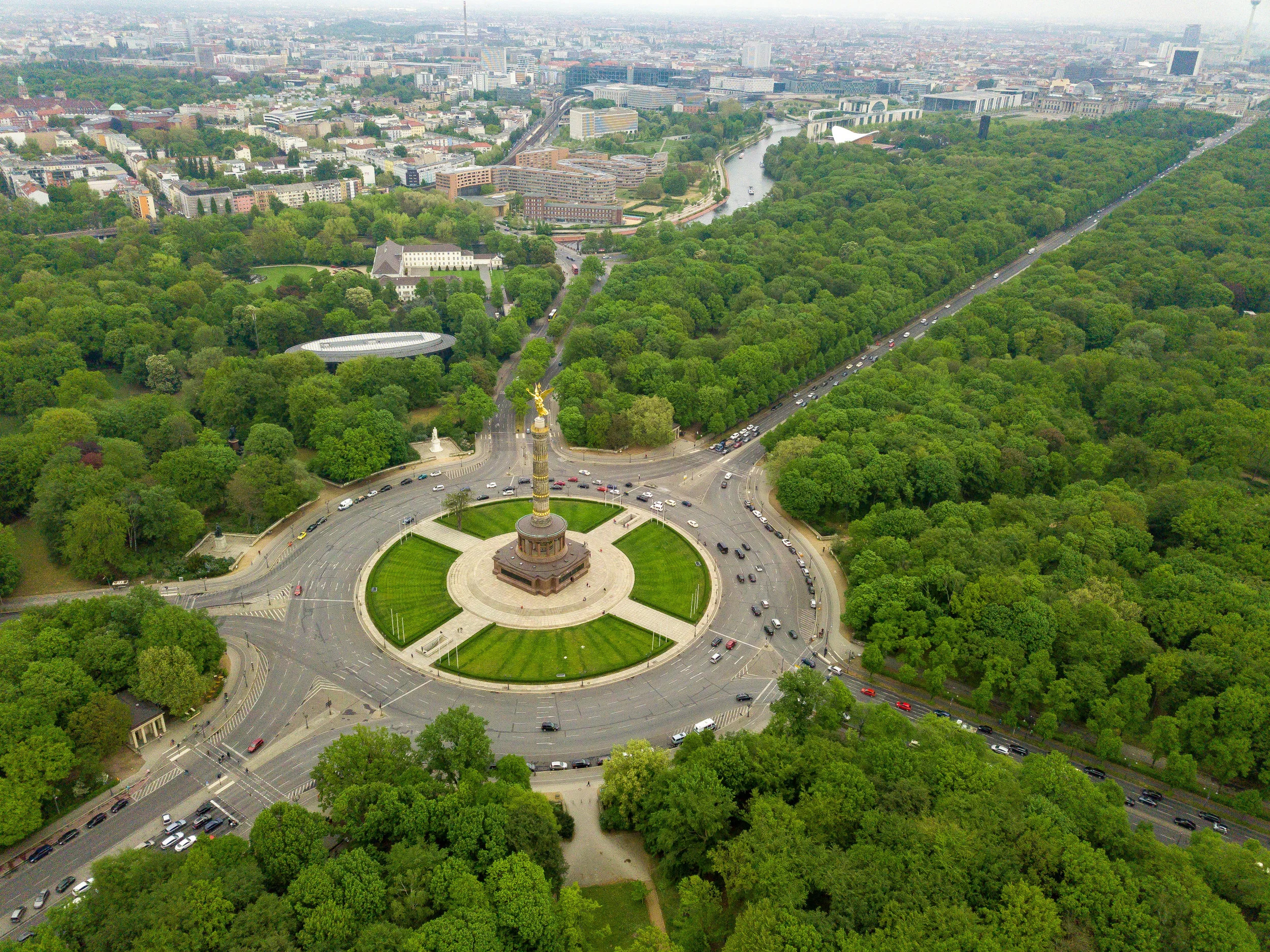 Aerial view of the Victor Column and Tiergarten Park