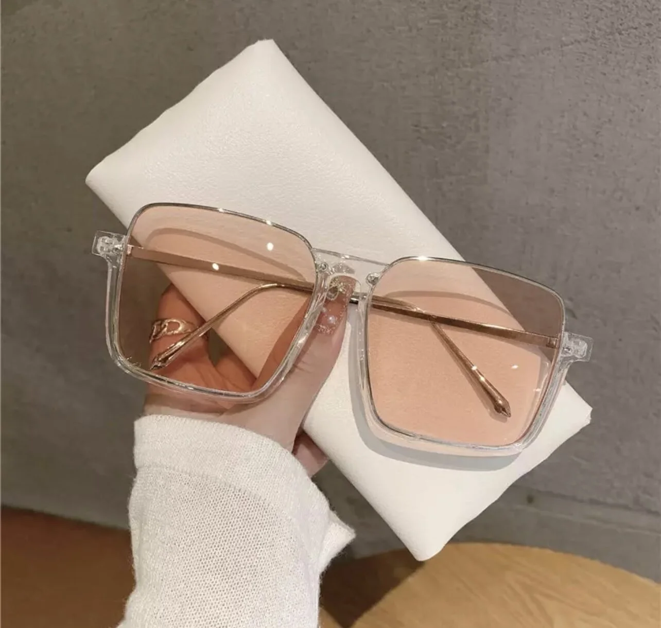 0C5EF436-DE7E-417C-A65F-3BAAD4AF473B