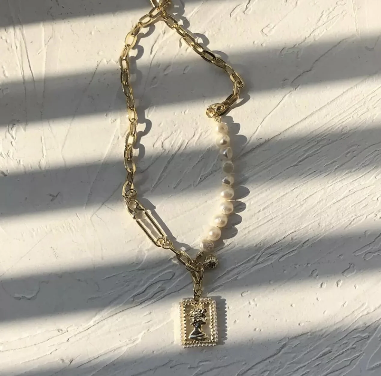 829F09A7-2F68-4E19-8091-62681F0B07E0