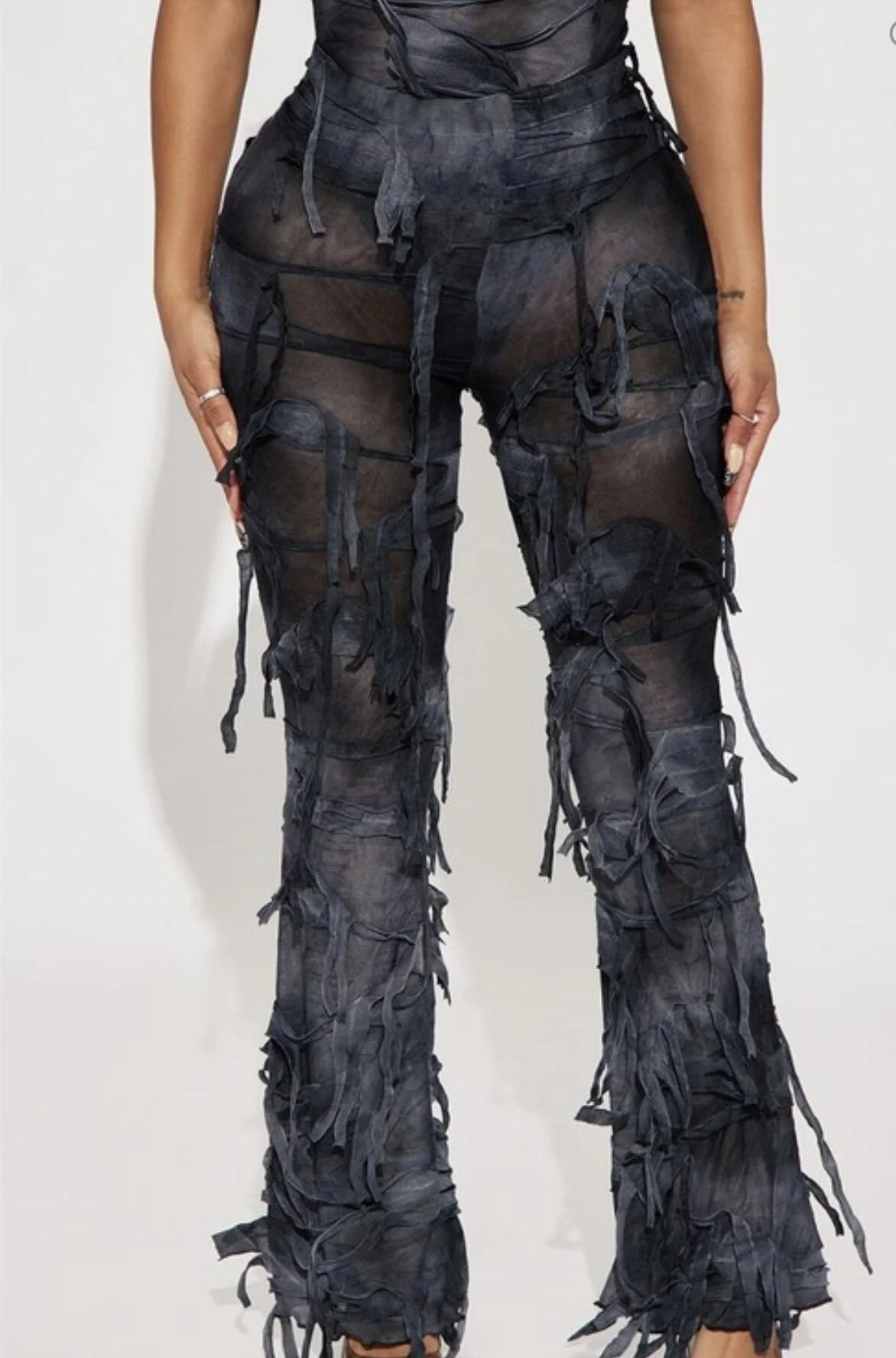 A0ED61F9-12B7-48A4-926E-2990A8DBBE91