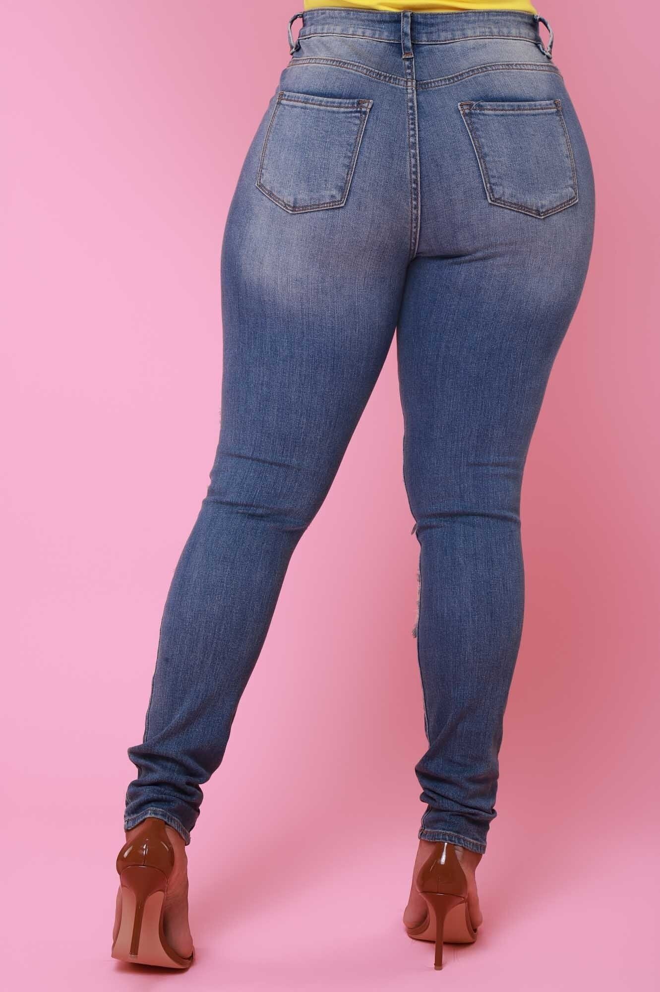 EFD83CA2-6642-4132-AEB9-6CB0FE6F8B07