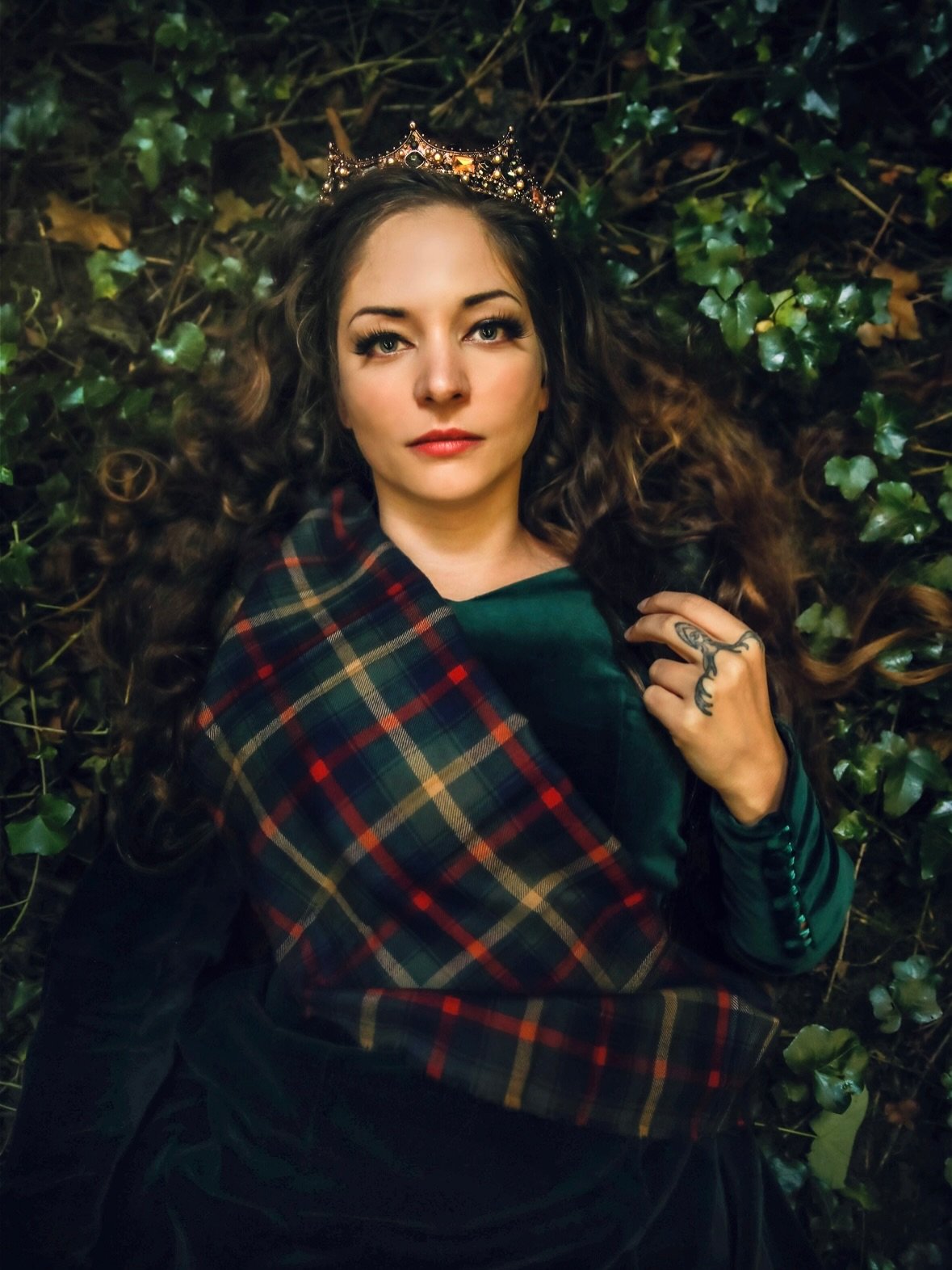 Absolutely loving the rebellion from designers around the world rejecting the @pantone colour of 2026. Their choice of seemingly &lsquo;Lumon Industries&rsquo; inspired soul sucking white is being replaced for a rich &lsquo;Phthalo Green&rsquo;. How 