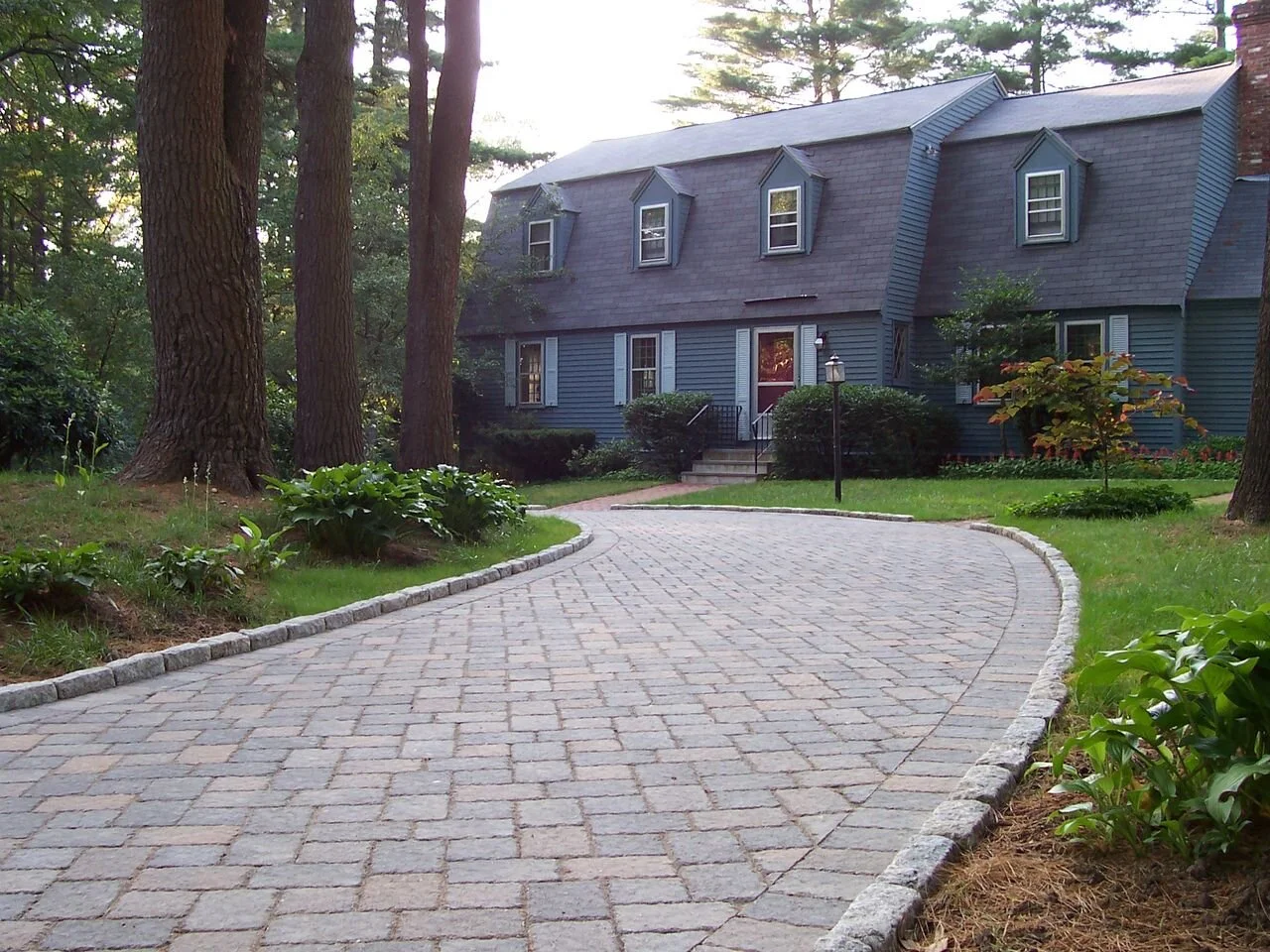 5 Landscape Design Ideas for Interesting Walkways in Arlington, MA