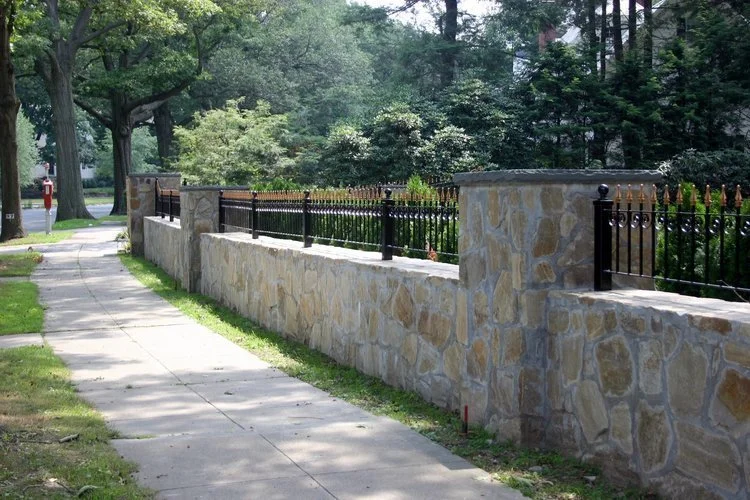How to Choose the Right Fence Company in Sudbury and Needham, MA for Long-Lasting Results