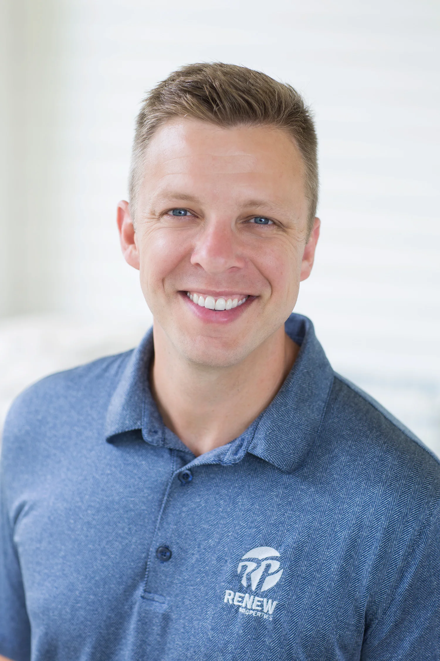 Daniel-headshot.jpg