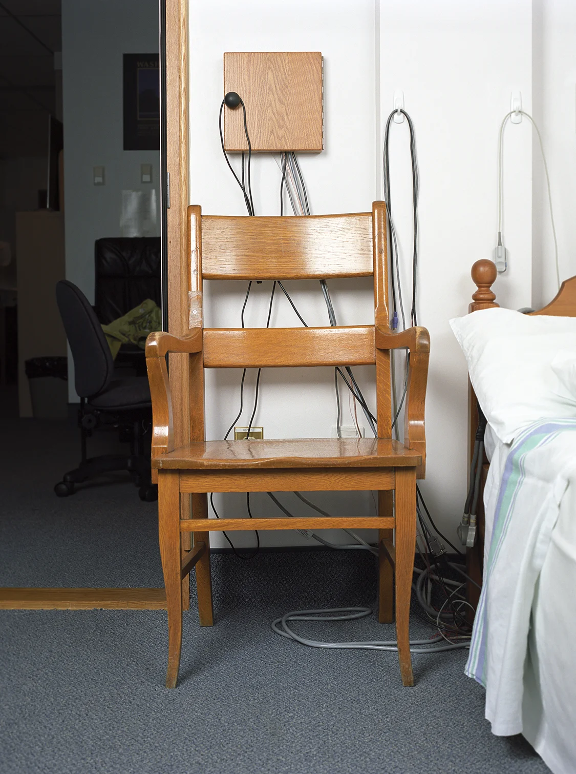 03_Chair.jpg
