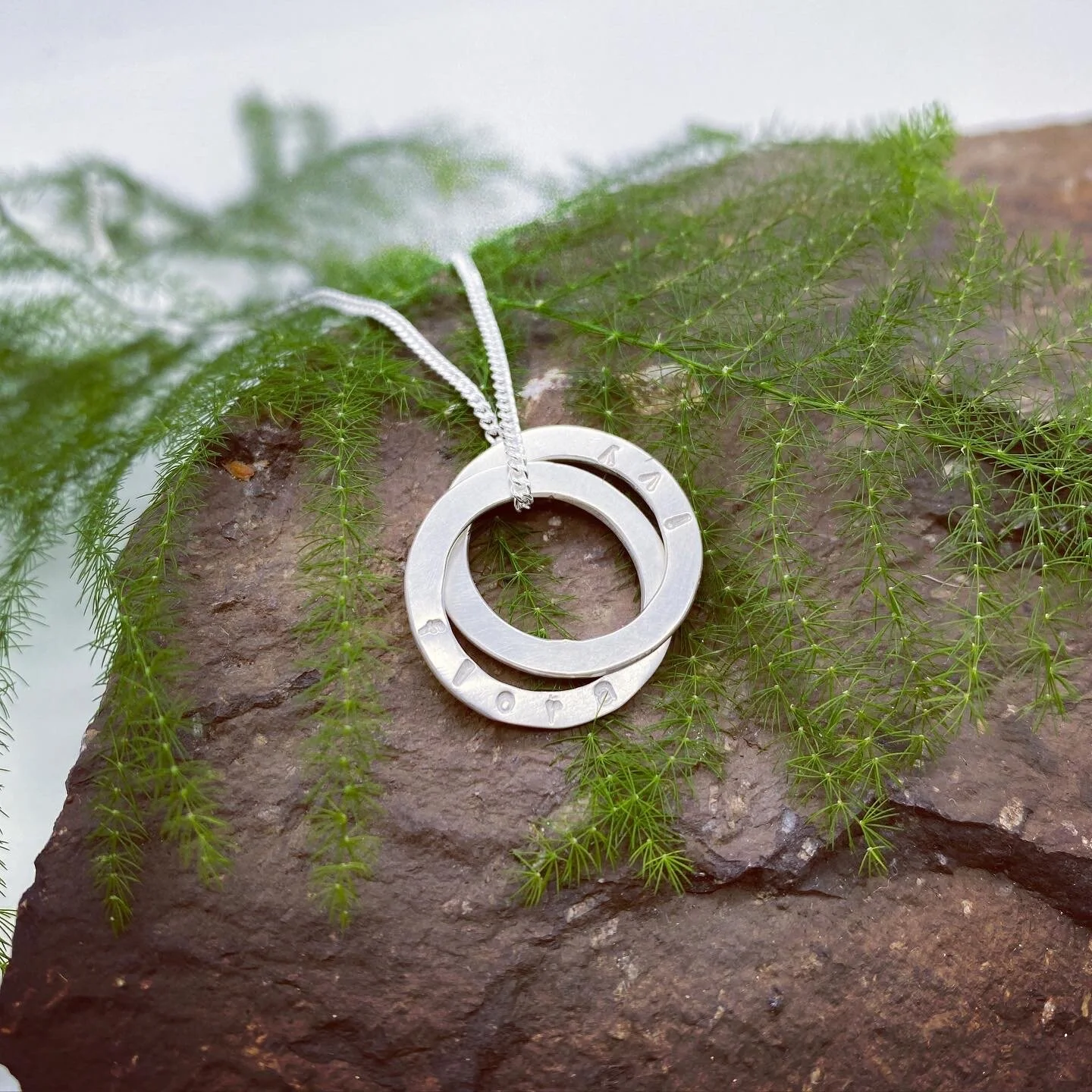 9D609440-026F-4C35-9639-49B12570EF31