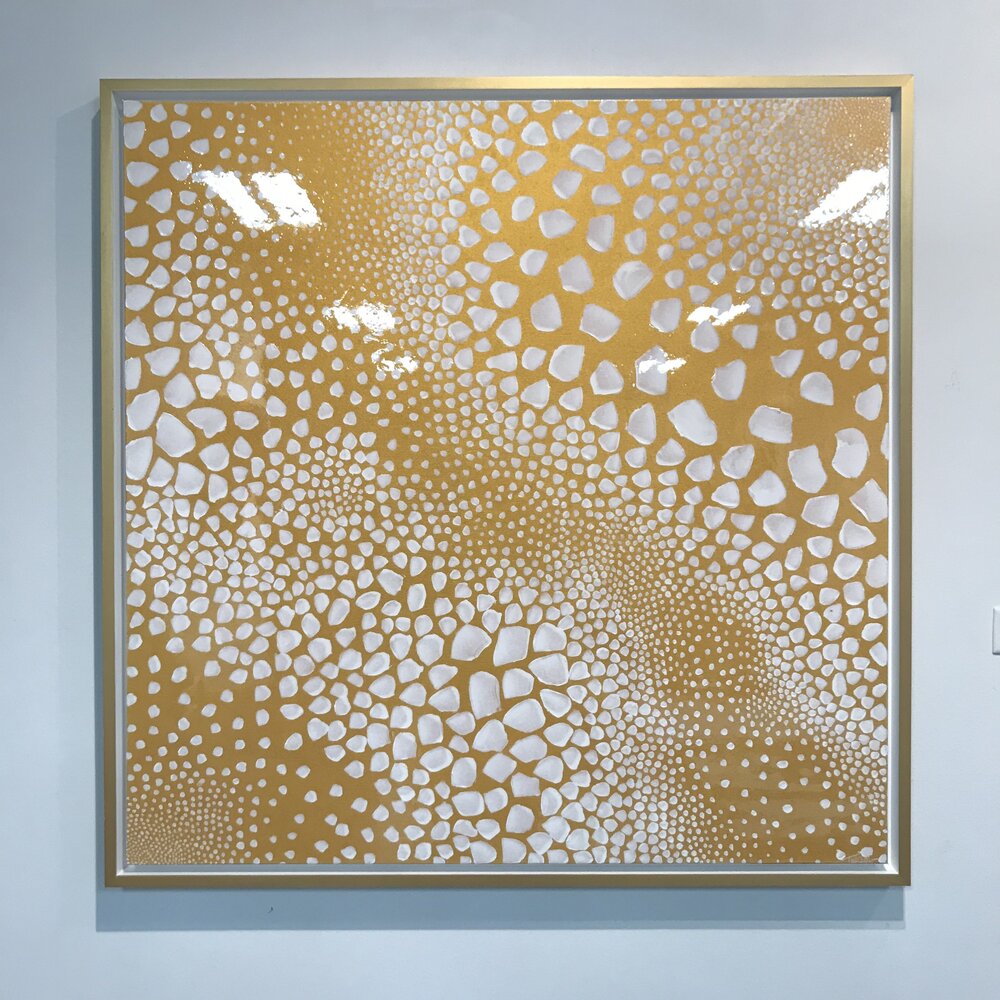 Pointillism series 6. Gold and white