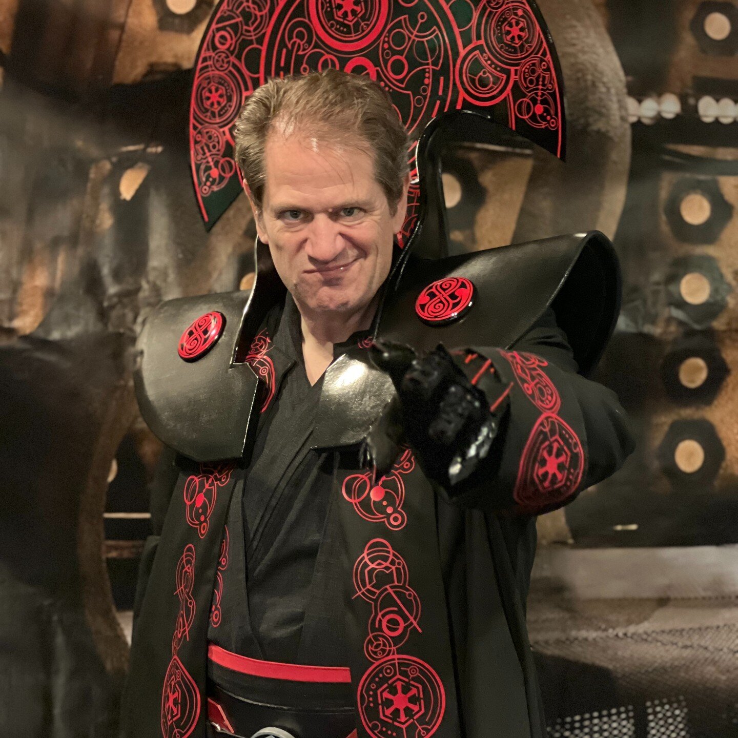 My Doctor Who/Star Wars mash-up, Darth Rassilon, Timelord of the Sith at #gallifreyone a few weekends ago. I wasn't sure how this mash-up would go over and was happy to find a great deal of appreciation for it.
The costume idea started last August wh