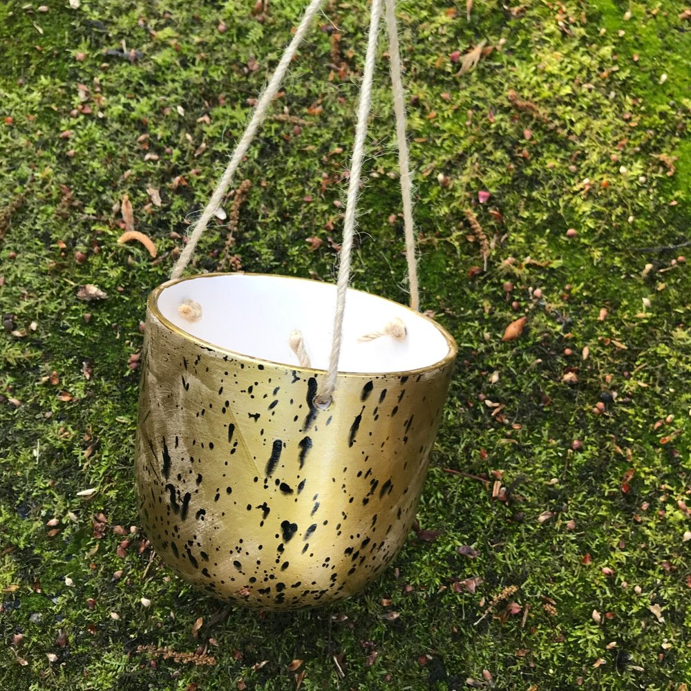 HANGING PLANTER  gracegeneralgoods