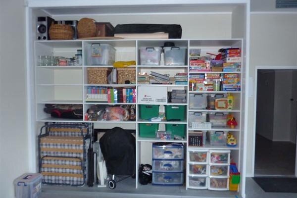 Garage storage unit