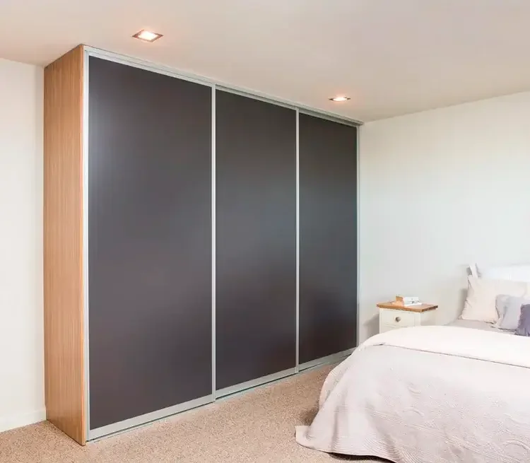 WHISPER+QUIET+Triple+Sliding+Doors-OPT.webp