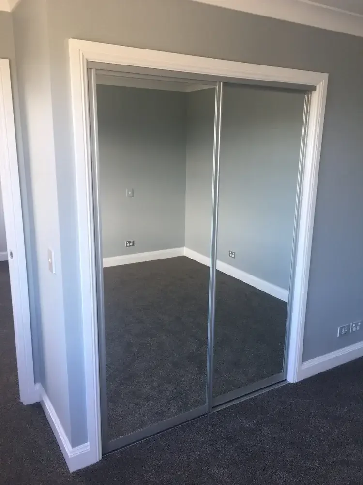 Mirror+Whisper+Quiet-OPT.webp