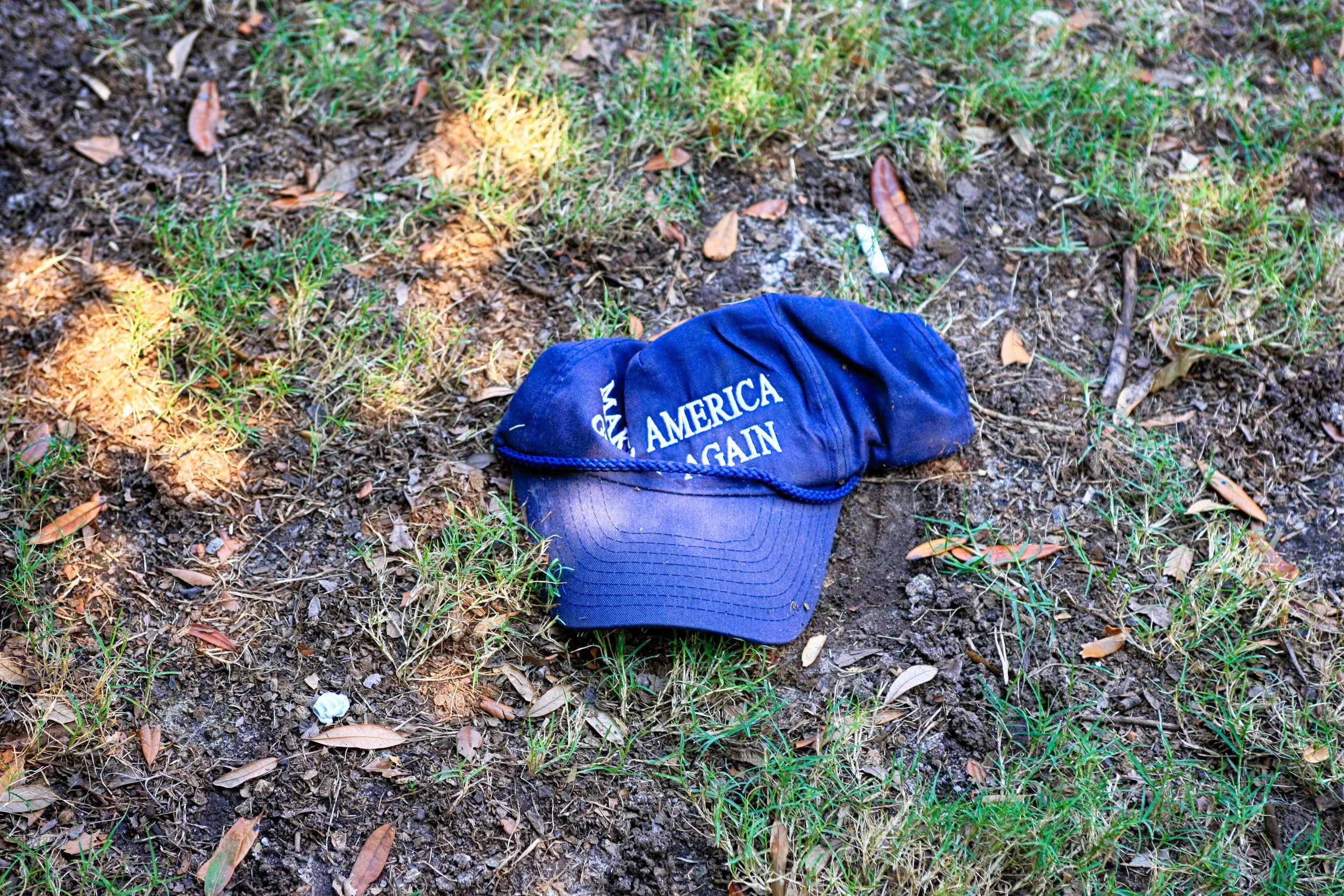 Should NH voters be allowed to wear political clothing at polling places?