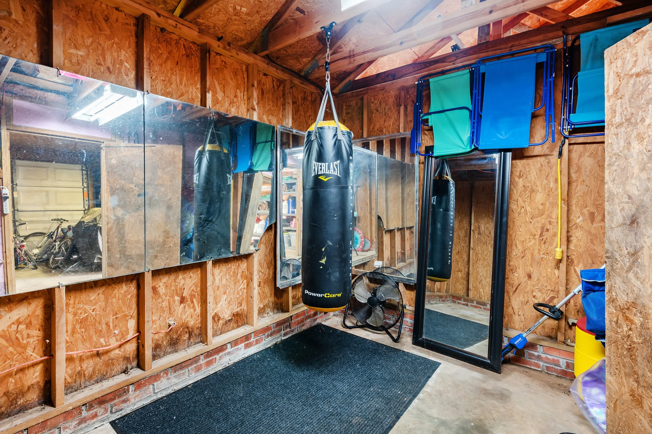 Witty-138-HDR.jpg