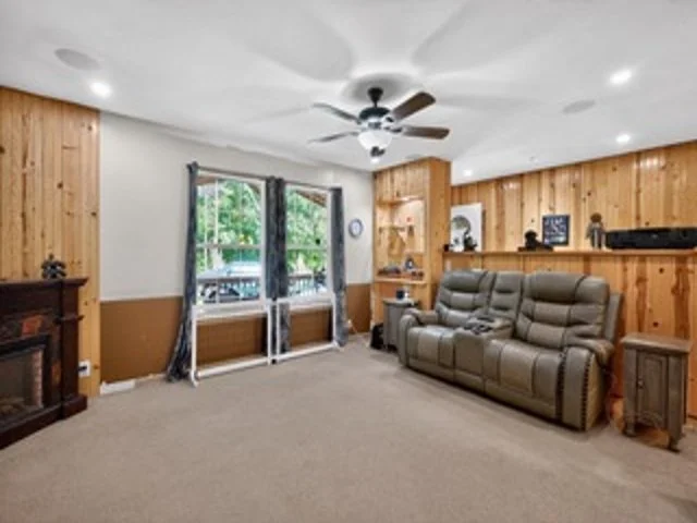 13_177_Co_Rd_533-Living_room-8014.jpeg