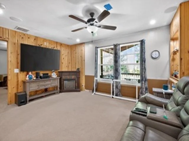 14_177_Co_Rd_533-Living_room-8010.jpeg