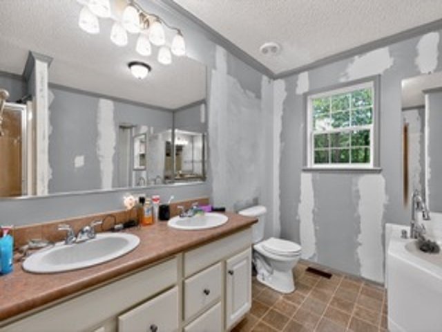 34_177_Co_Rd_533-Bathroom-21-1.jpeg