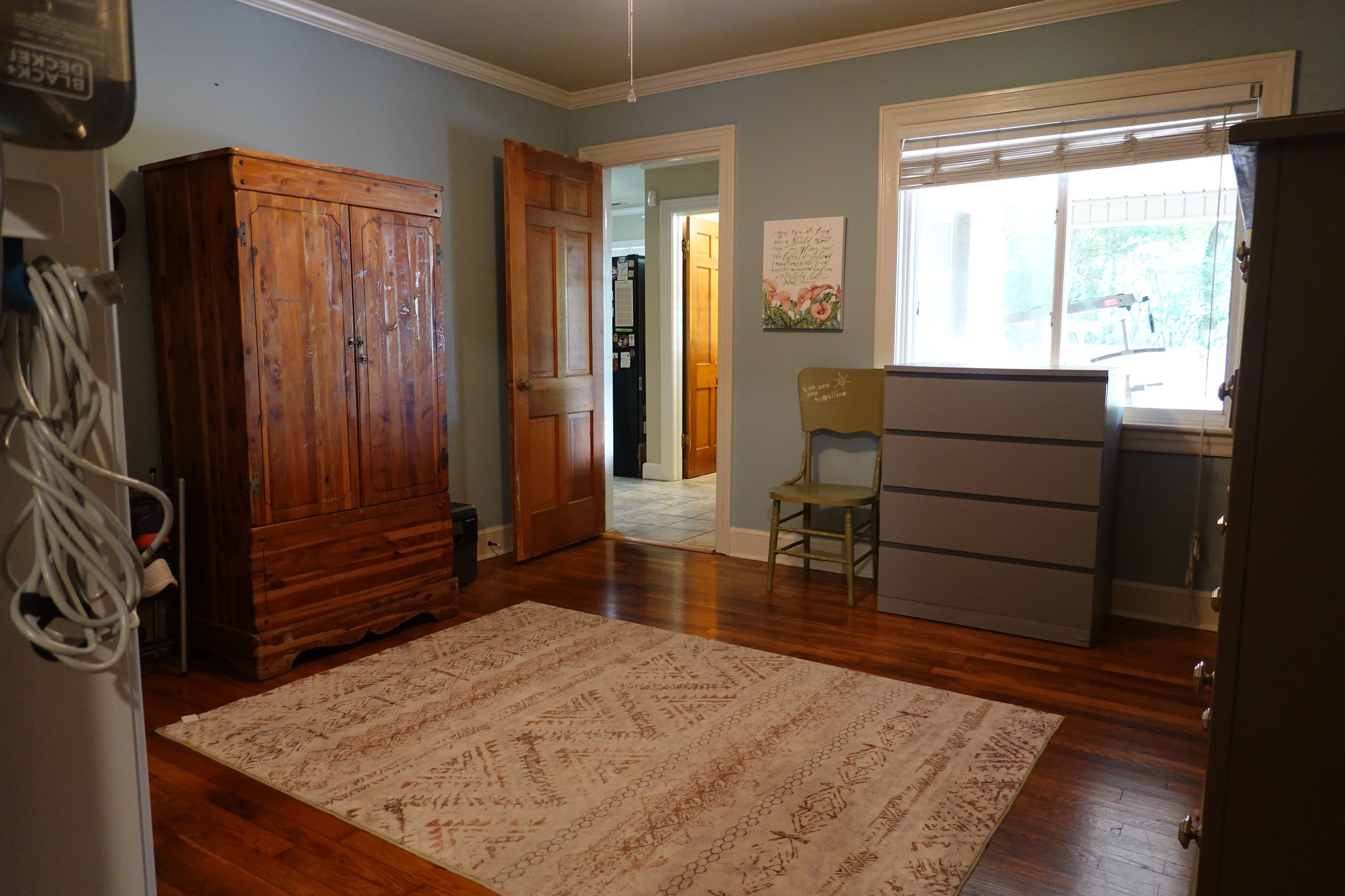 901 E Pryor-33.jpg