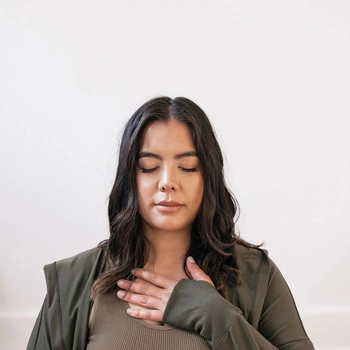 Spiritual Awakening 101: Signs, Symptoms, and What to Do When Your Old life Doesn’t Fit Anymore