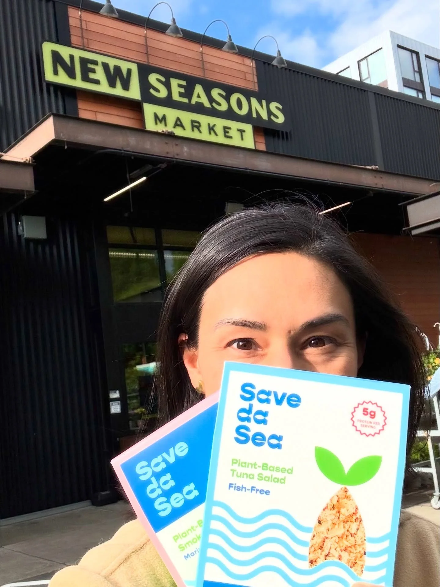 PDX peeps you can now find our original smoked &lsquo;salmon&rsquo; and &lsquo;tuna&rsquo; salad in the fridge at all New Seasons Markets!!! AND we&rsquo;re on hella sale there RN 🏃&zwj;♀️ 🏃&zwj;♂️ 🏃