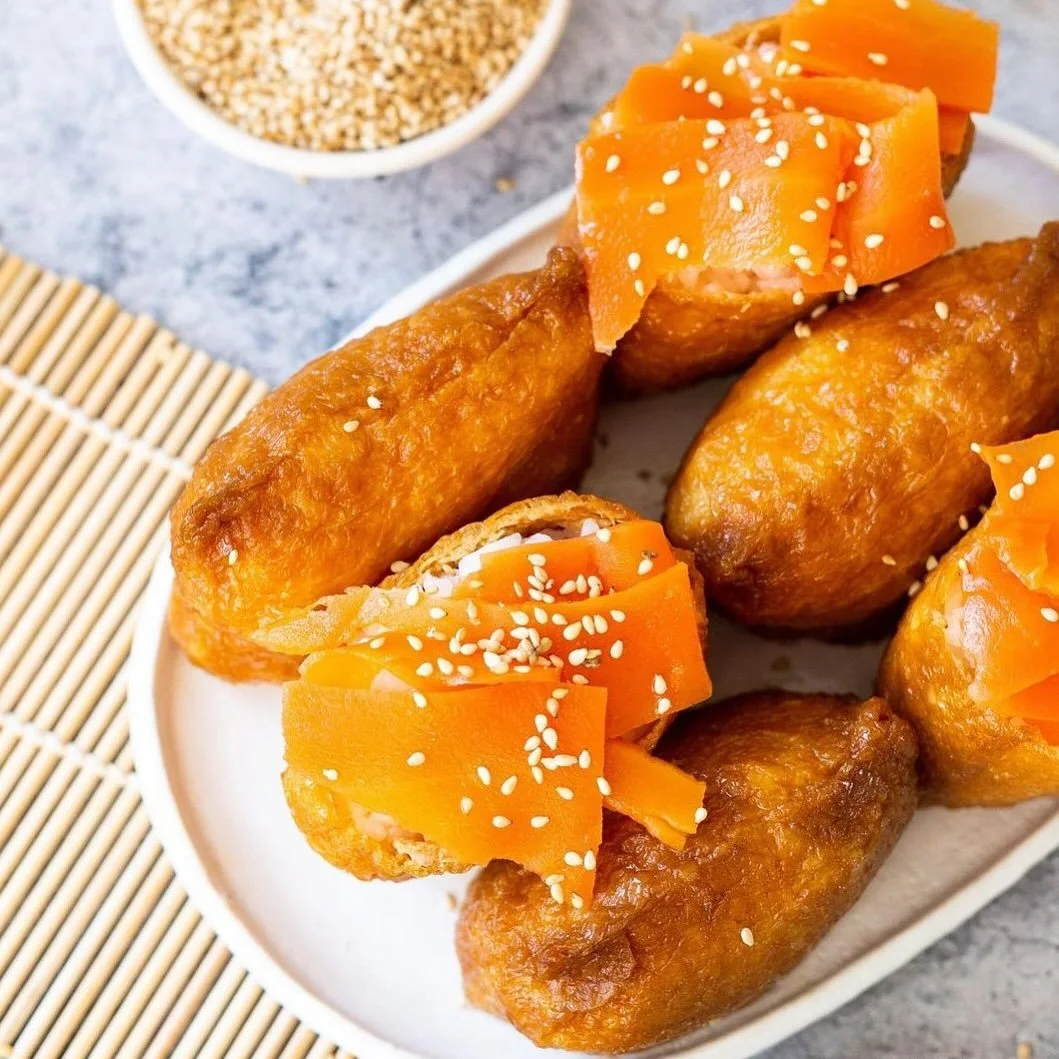 Inarizushi with our smoked &lsquo;salmon&rsquo; is my fave appy to make for guests because they&rsquo;re delicious, vegan, gluten-free AND SO EASY to make!!! 🍣

A key ingredient is Inari-Age (fried tofu) pouches which you can find at your nearest As