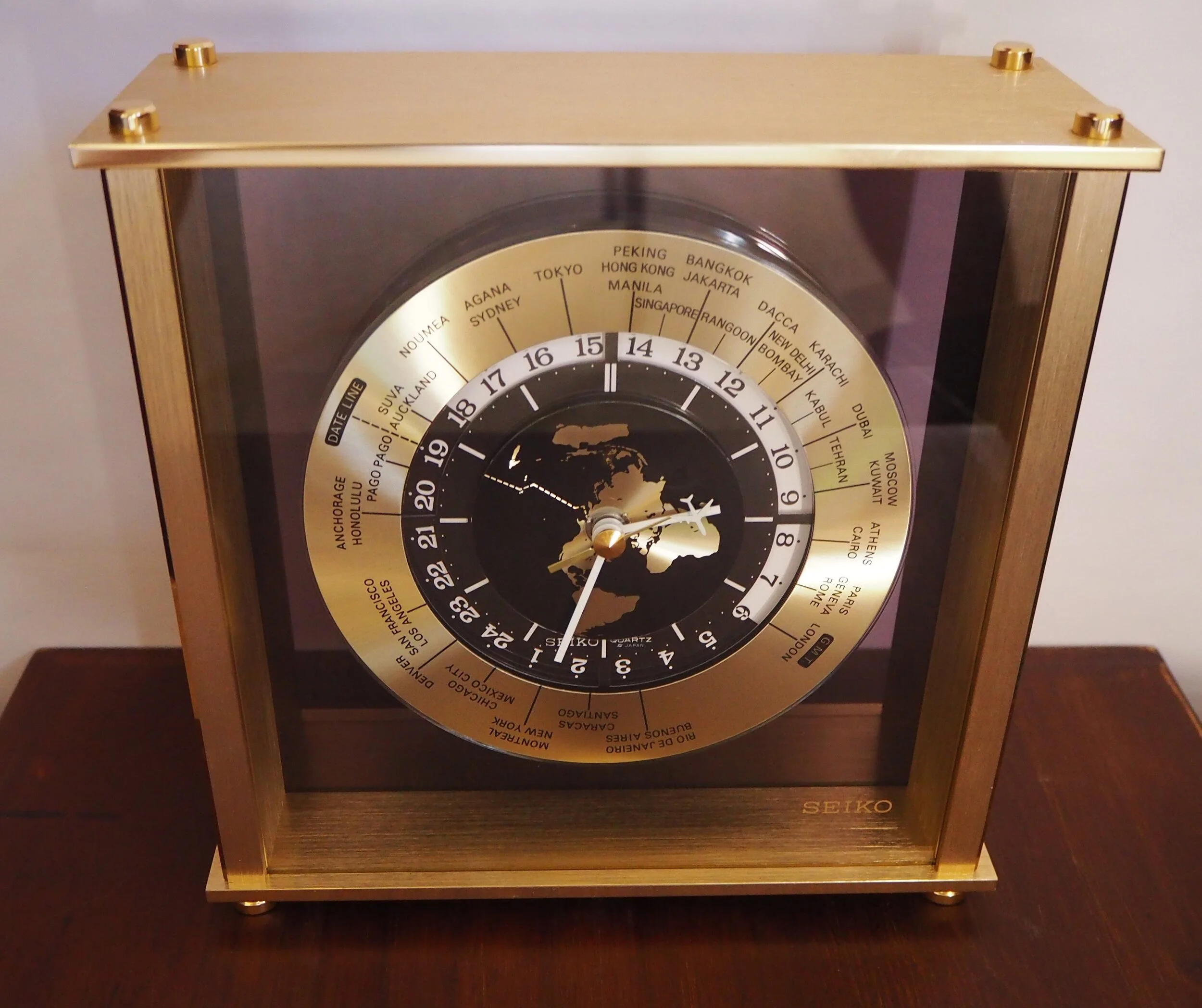 Classic Seiko World Time mantle clock - 1980s